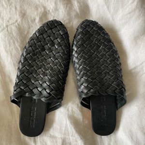 At. Agni Woven Leather Mules
